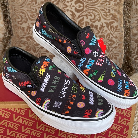 Vans Other - Vans Classic Slip On Disruptive Black/True White M